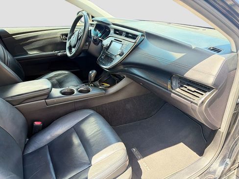 Used 2016 Toyota Avalon Touring FWD image 14