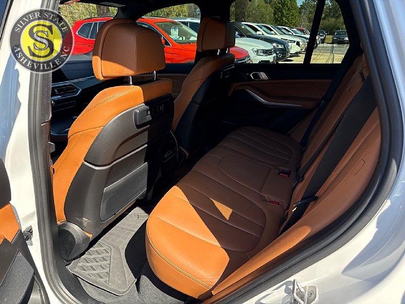 Used 2022 BMW X5 xDrive45e AWD/4WD image 12