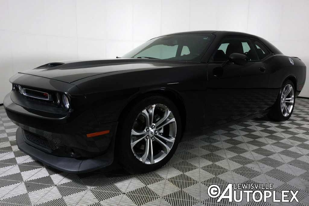 Used 2021 Dodge Challenger R/T RWD image 9