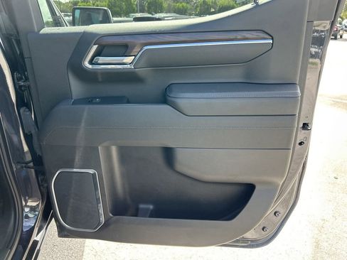 Used 2025 GMC Sierra 1500 SLT image 38