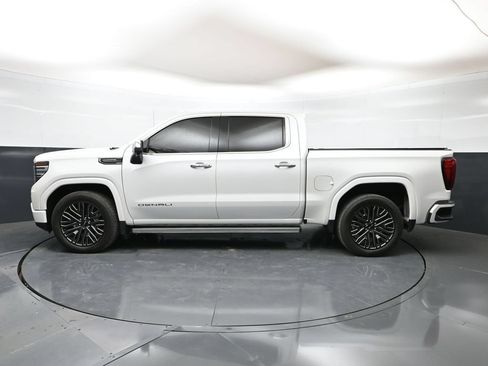 Used 2022 GMC Sierra 1500 Denali Ultimate AWD/4WD image 37