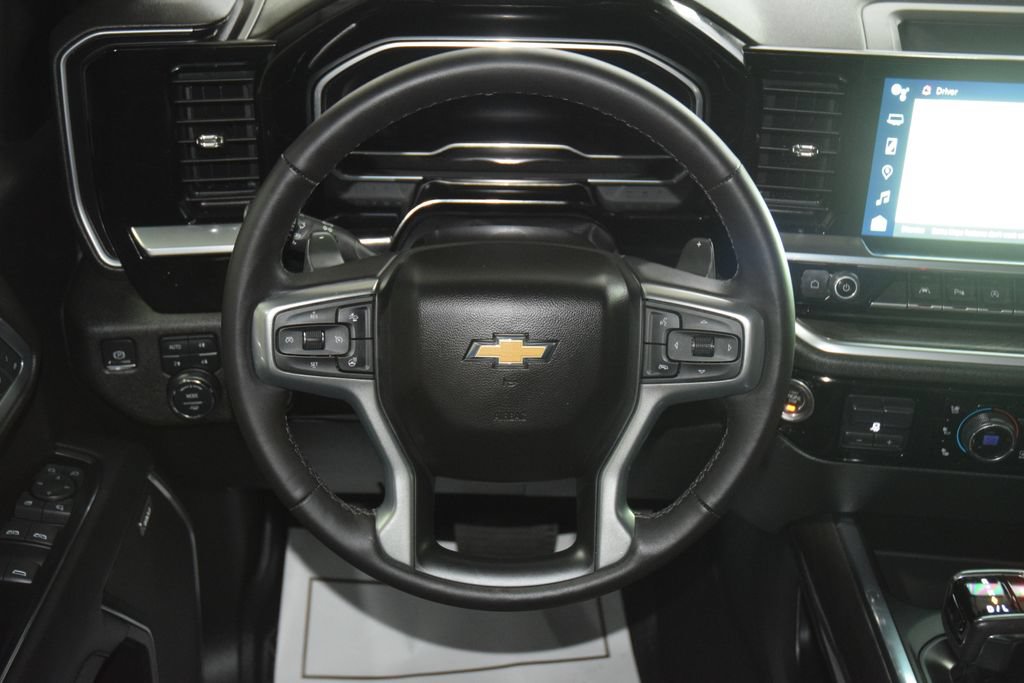 Used 2022 Chevrolet Silverado 1500 LTZ AWD/4WD image 39