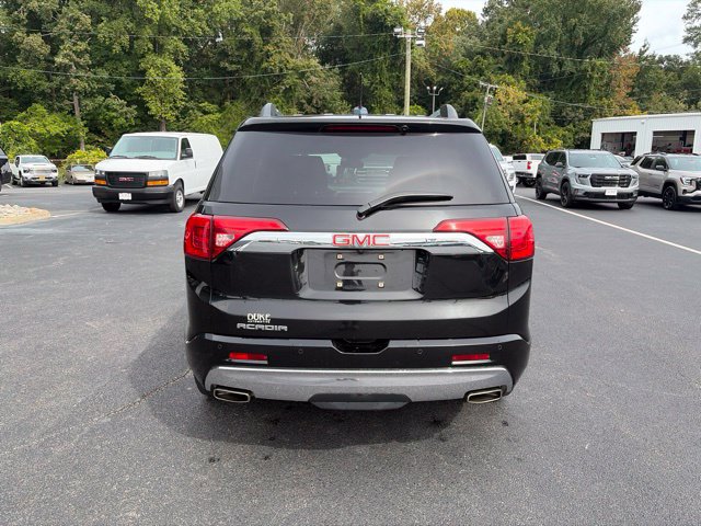 Used 2017 GMC Acadia Denali w/ Technology Package FWD image 8