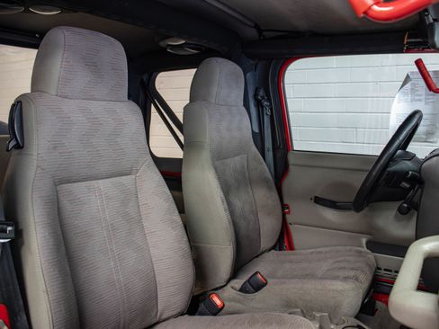 Used 2004 Jeep Wrangler Sport image 20