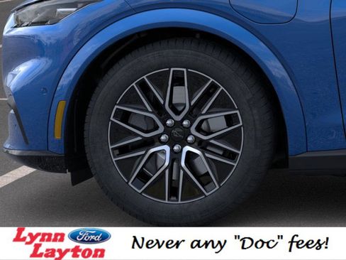 New 2025 Ford Mustang Mach-E Premium image 19