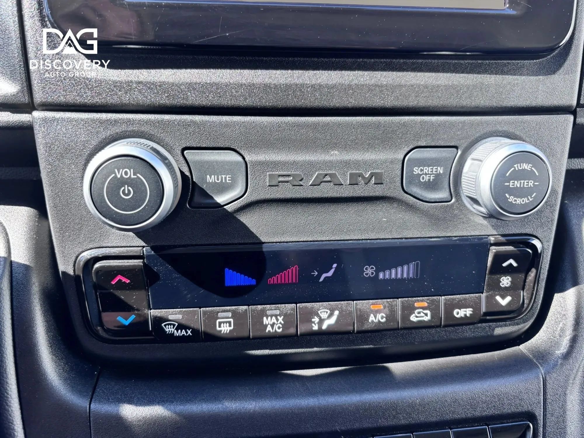 Used 2026 RAM ProMaster 2500 w/ Convenience Group FWD image 16