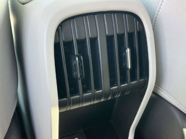 Used 2025 Hyundai Kona SEL AWD/4WD image 19