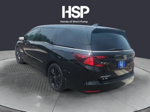Used 2024 Honda Odyssey Sport image 3