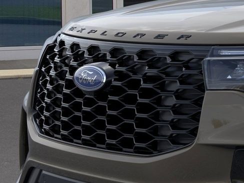 New 2026 Ford Explorer ST-Line image 18