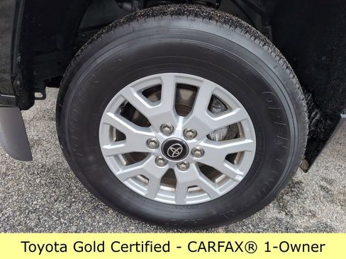 Certified 2024 Toyota Tacoma SR5 image 28