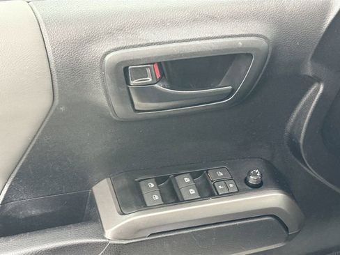 Used 2023 Toyota Tacoma SR5 image 22