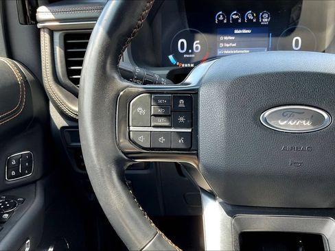 Used 2024 Ford Expedition Max Platinum AWD/4WD image 11
