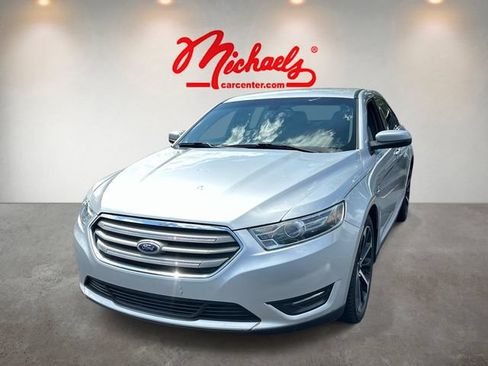 Used 2016 Ford Taurus SEL w/ Equipment Group 201A FWD image 6