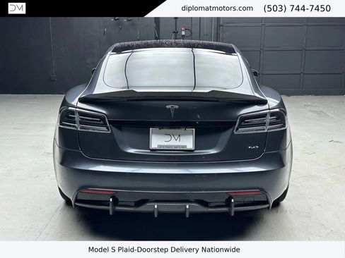 Used 2022 Tesla Model S Plaid image 5