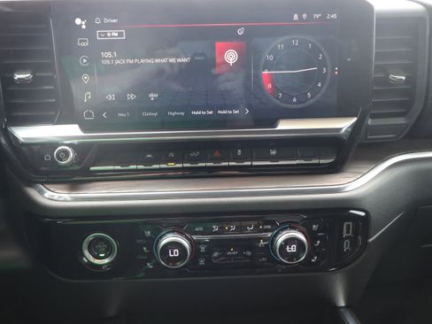 Used 2024 GMC Sierra 1500 SLT w/ SLT Convenience Package image 17