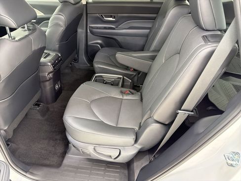 Used 2026 Toyota Grand Highlander Limited image 15