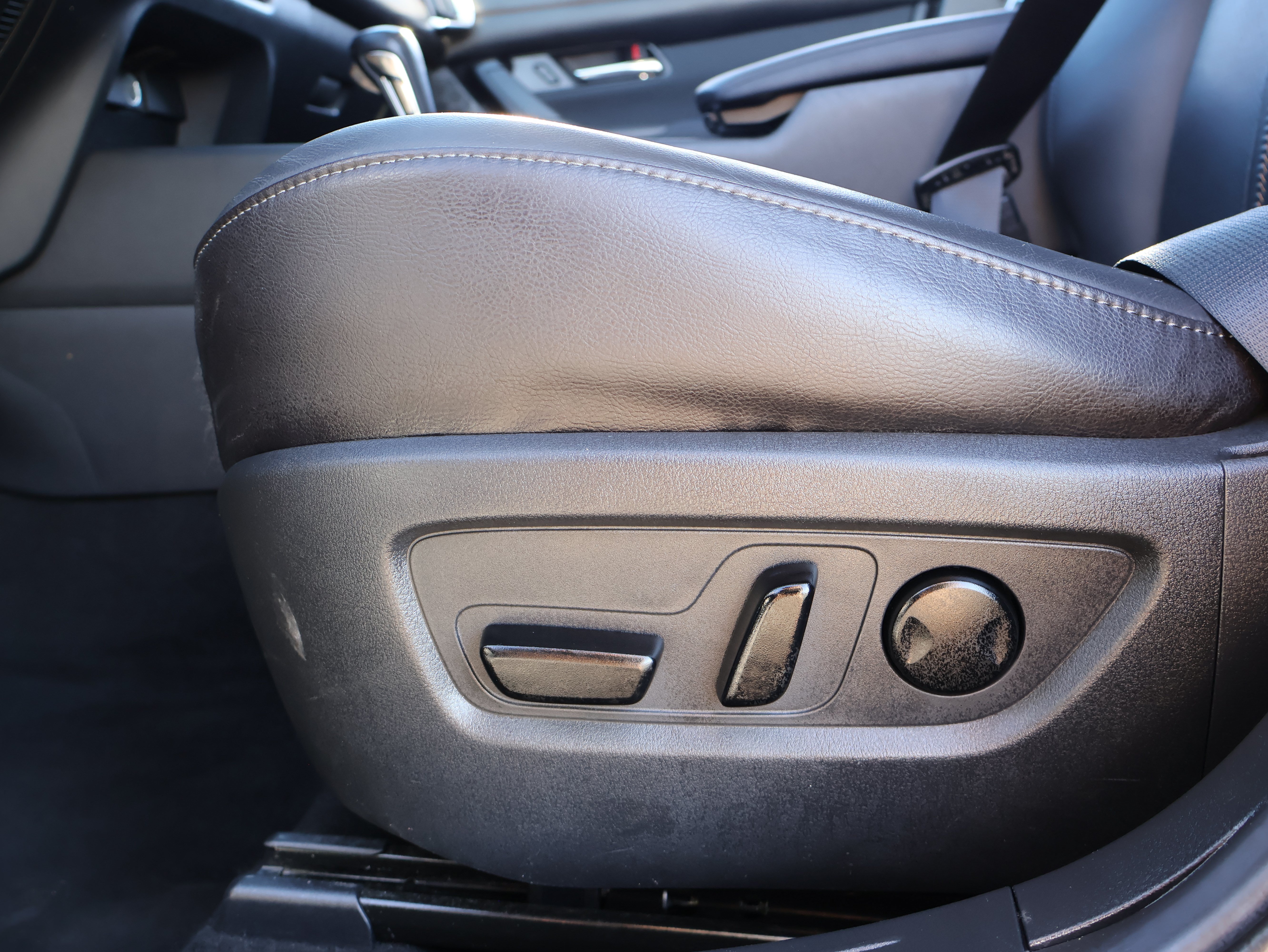 Used 2025 MAZDA CX-50 AWD 2.5 S w/ Premium Plus Pkg image 22