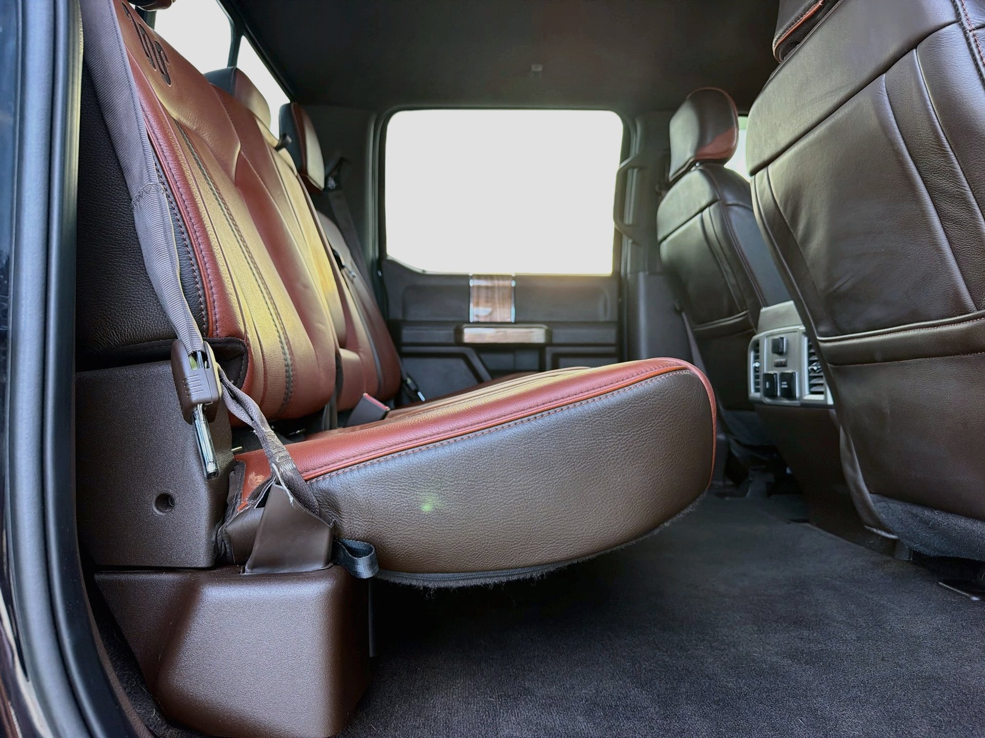Used 2019 Ford F150 King Ranch w/ Equipment Group 601A Luxury AWD/4WD image 30