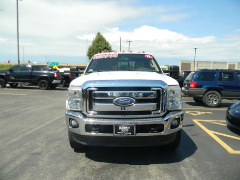 Used 2011 Ford F250 Lariat w/ Lariat Interior Pkg AWD/4WD image 3