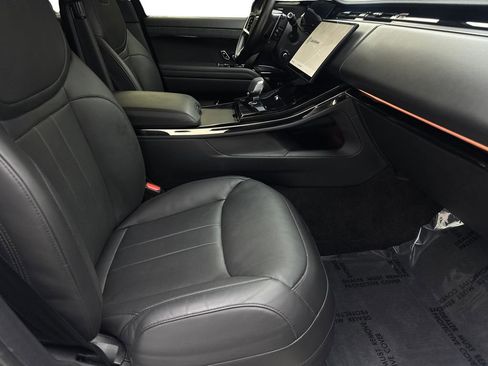 Used 2024 Land Rover Range Rover Sport SE AWD/4WD image 43