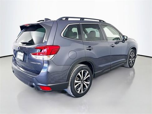 Used 2023 Subaru Forester Limited image 5