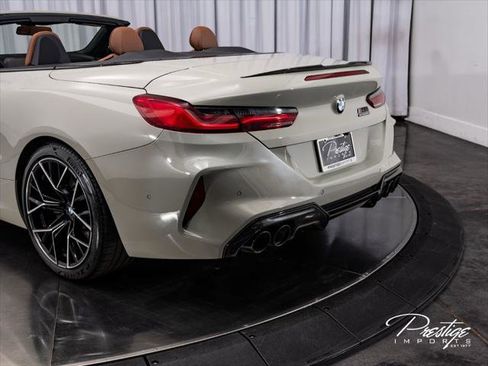 Used 2022 BMW M8 Competition w/ M Carbon Exterior Package AWD/4WD image 18