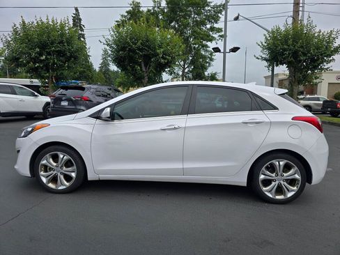 Used 2013 Hyundai Elantra GT w/ Touch & Go Pkg FWD image 17
