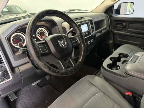 Used 2017 RAM 2500 Tradesman w/ Chrome Appearance Group RWD image 11