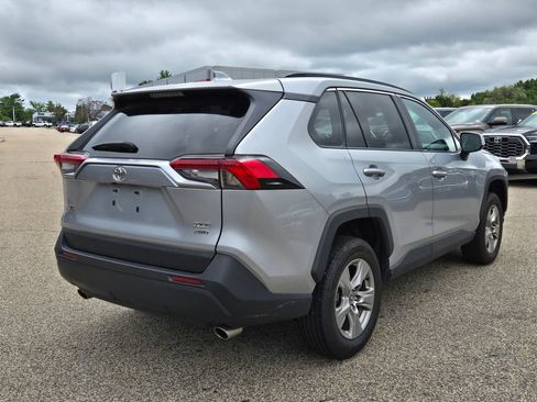 Used 2025 Toyota RAV4 XLE AWD/4WD image 6