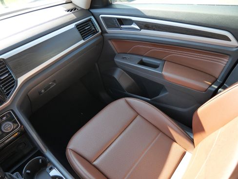 Used 2022 Volkswagen Atlas SE image 11