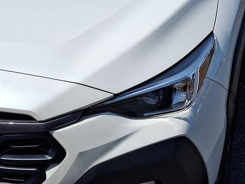 Used 2024 Subaru Crosstrek 2.0i Premium image 12