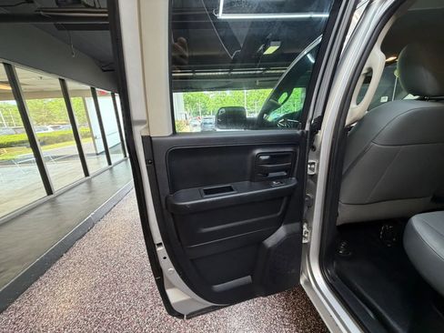 Used 2017 RAM 1500 Tradesman w/ Popular Equipment Group RWD image 28