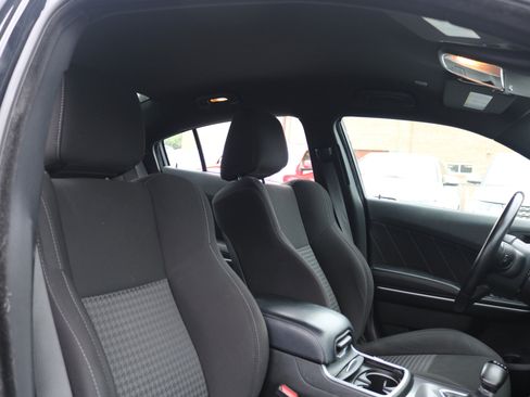 Used 2023 Dodge Charger GT image 43