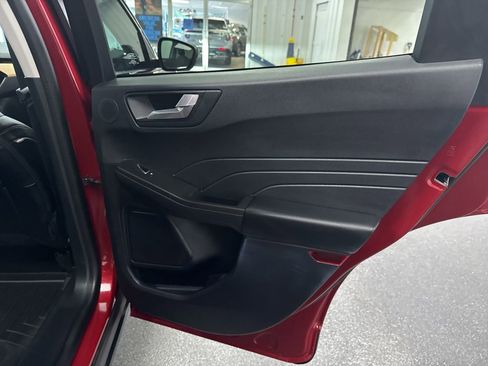 Used 2022 Ford Escape Titanium w/ Titanium Elite Package AWD/4WD image 35