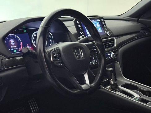 Used 2019 Honda Accord Sport image 19