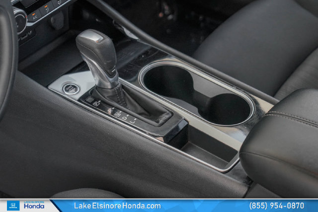 Used 2024 Nissan Altima 2.5 SV FWD image 23
