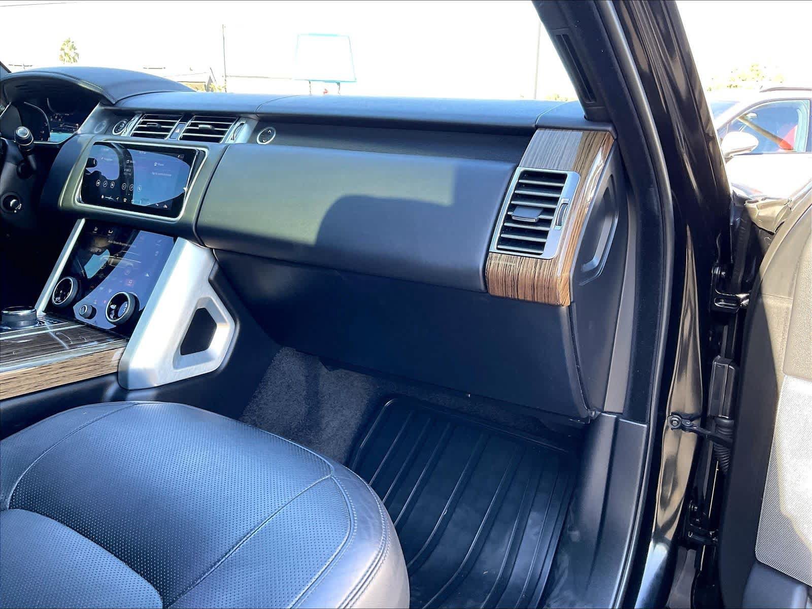 Used 2019 Land Rover Range Rover Supercharged AWD/4WD image 16