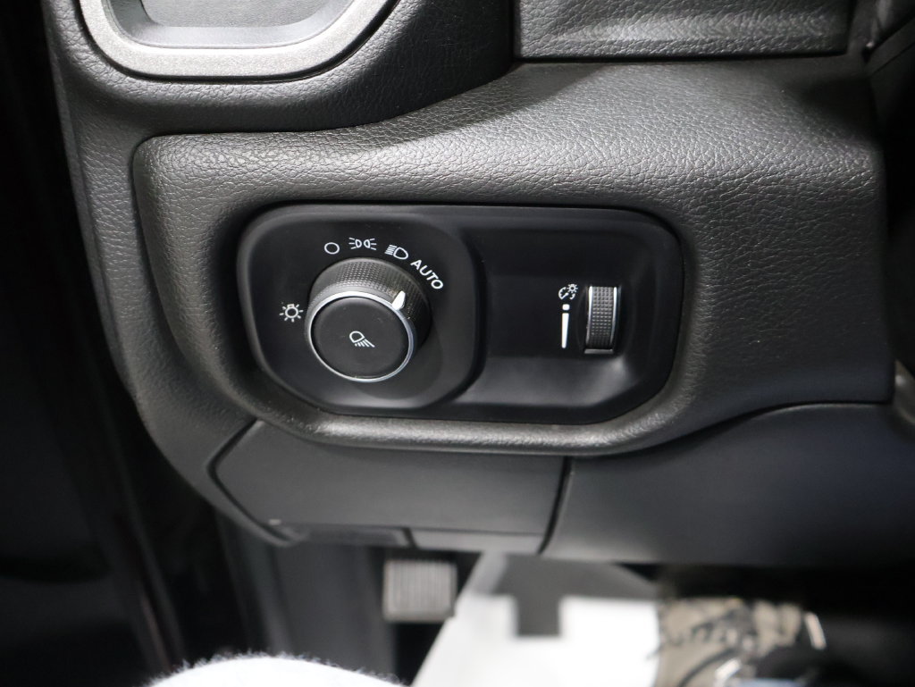 Used 2021 RAM 2500 Tradesman AWD/4WD image 31