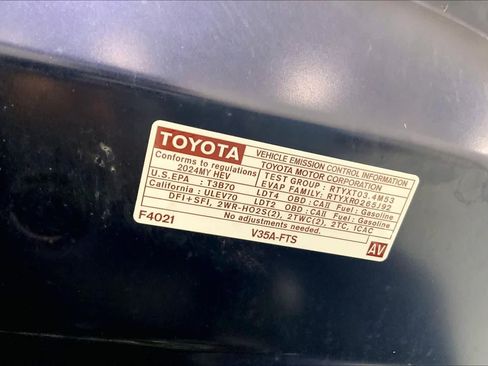 Used 2024 Toyota Sequoia Limited image 31