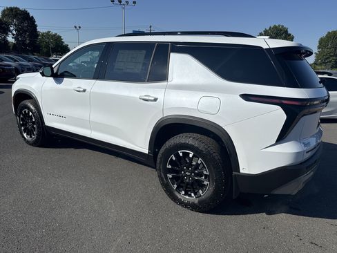 New 2026 Chevrolet Traverse Z71 w/ Enhanced Driving Package image 6