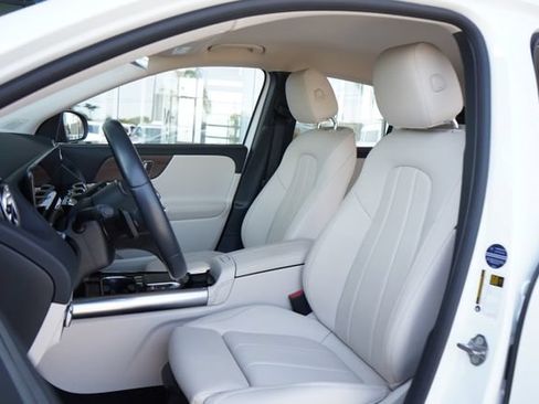 Certified 2022 Mercedes-Benz GLA 250 4MATIC image 23