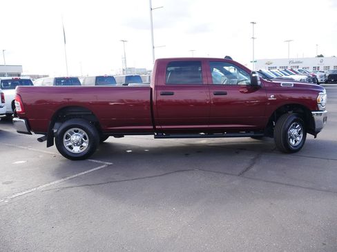 Used 2024 RAM 2500 Tradesman w/ Chrome Appearance Group image 25
