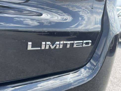 Used 2024 Jeep Compass Limited image 19