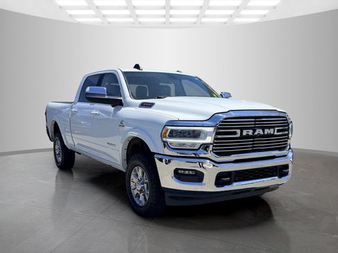 Used 2021 RAM 3500 Laramie AWD/4WD image 3