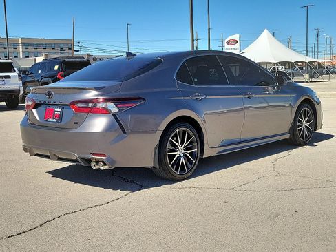 Used 2024 Toyota Camry SE w/ Audio Upgrade Package image 4