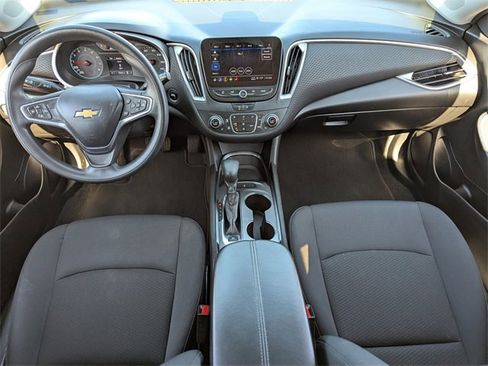 Used 2022 Chevrolet Malibu LT image 14