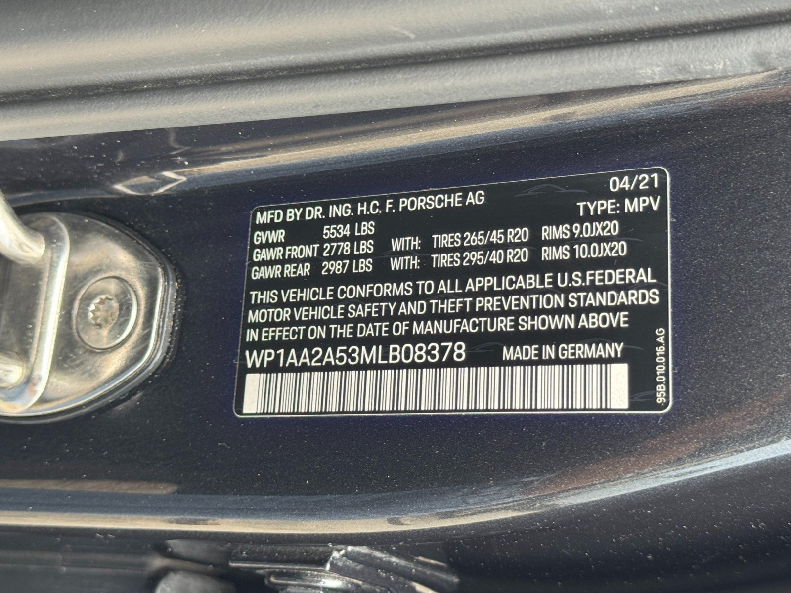 Used 2021 Porsche Macan AWD/4WD image 47