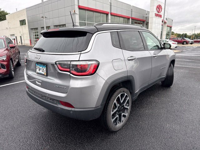 Used 2018 Jeep Compass Limited AWD/4WD image 4