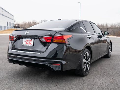 Used 2021 Nissan Altima 2.5 SV image 6