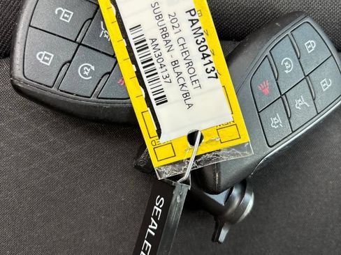 Used 2021 Chevrolet Suburban RST w/ Luxury Package RWD image 35